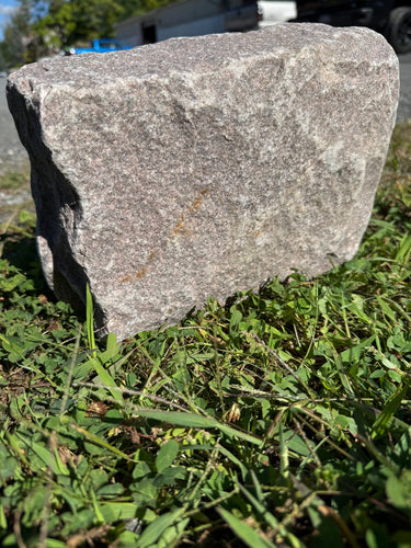 STONE BELGIUM BLOCK 10X4X7 PINK